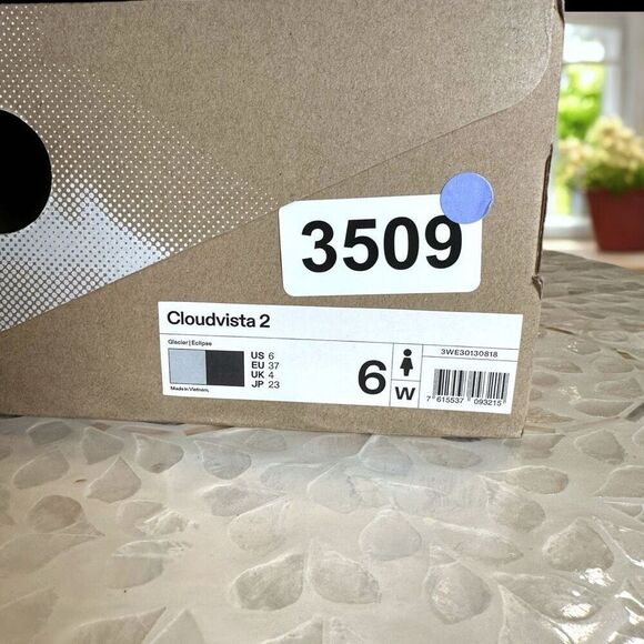 On Cloudvista 2 Supportive Running Shoes Glacier Eclipse Women’s Size 6 US 37 EU - Picture 12 of 12